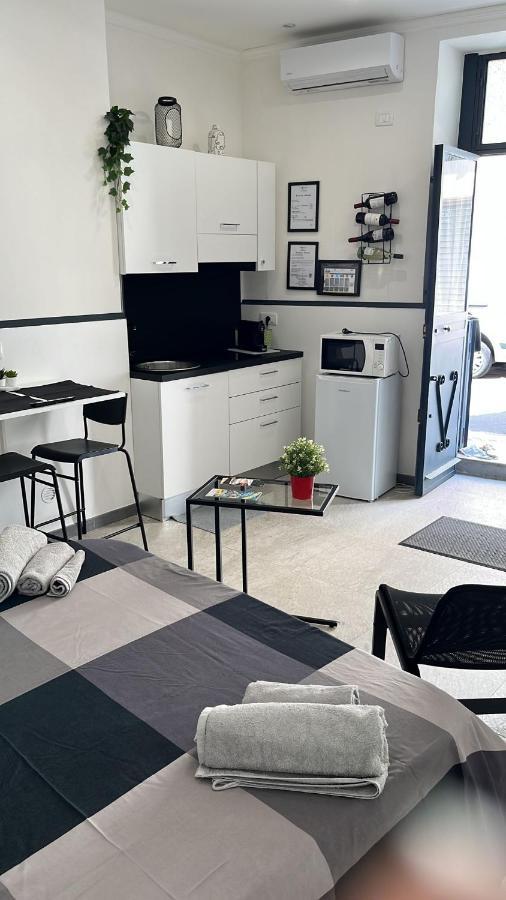 Tizi Dream S House 1 Apartment Catania Bagian luar foto